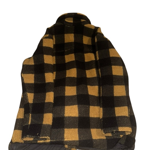 Brown & Black Buffalo Check Shacket – Button Down, Cozy Flannel Style - Picture 2 of 4